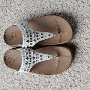 Fitflop size 7 like new condition with stud embellishments